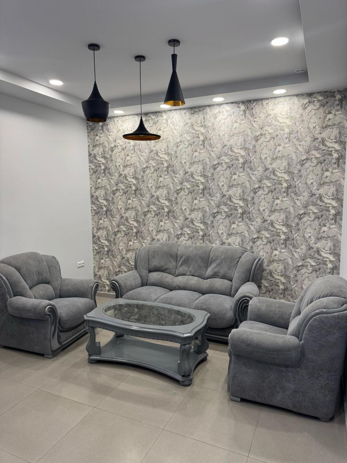 Lux Plaza Touristic hotel near EVN airport P'arak'ar Exterior foto